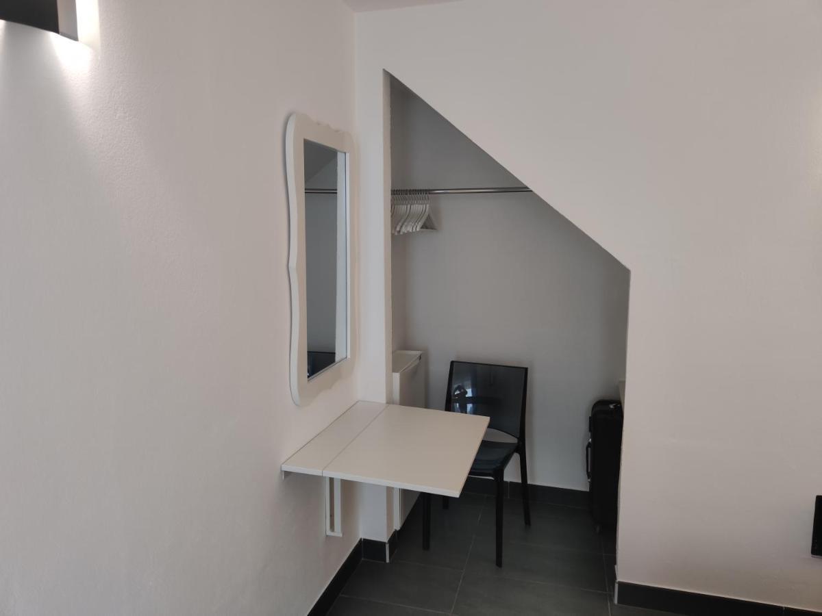 Apartments Obala Malinska Bagian luar foto